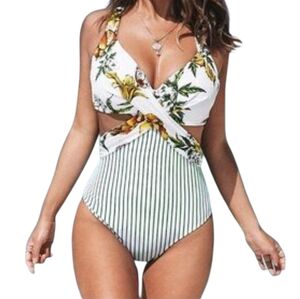 NWT Cupshe One‎ Piece Swim Suite with Floral and Stripes Size Medium